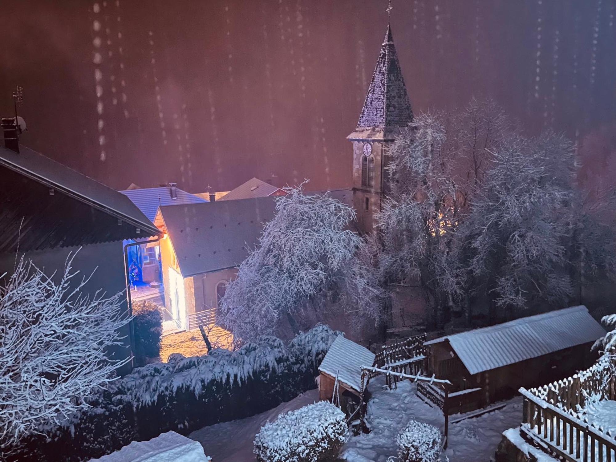Le Blanc Nordique Villa Le Bouchet-Mont Charvin Exteriör bild